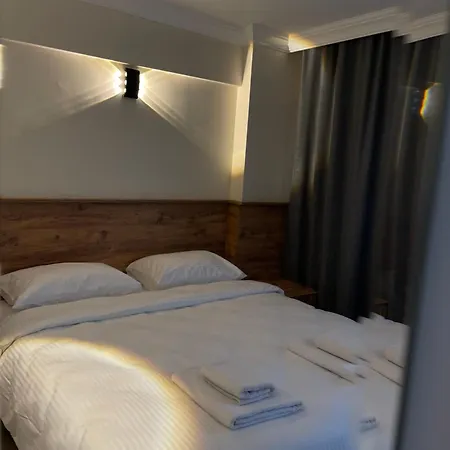 Green Star Pera Apartahotel 4*